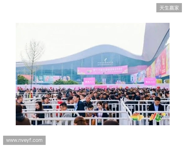 第114届全国糖酒会在蓉启幕 金宫川派味业展位人气爆棚